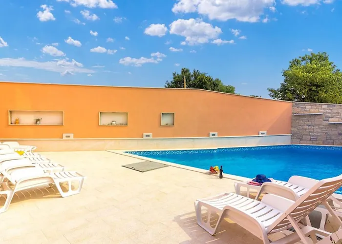 Damir 1 By Guide Apartman *