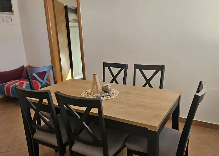 Apartman Damir 1 By Guide *